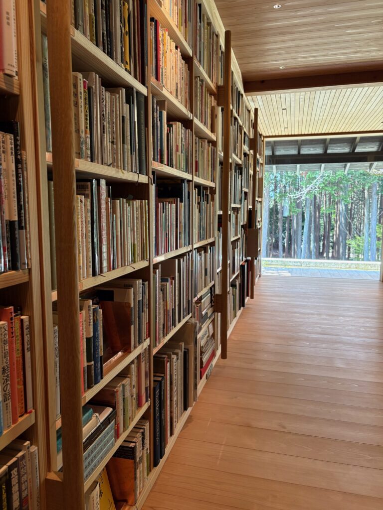 鈍考/喫茶芳　私設図書館