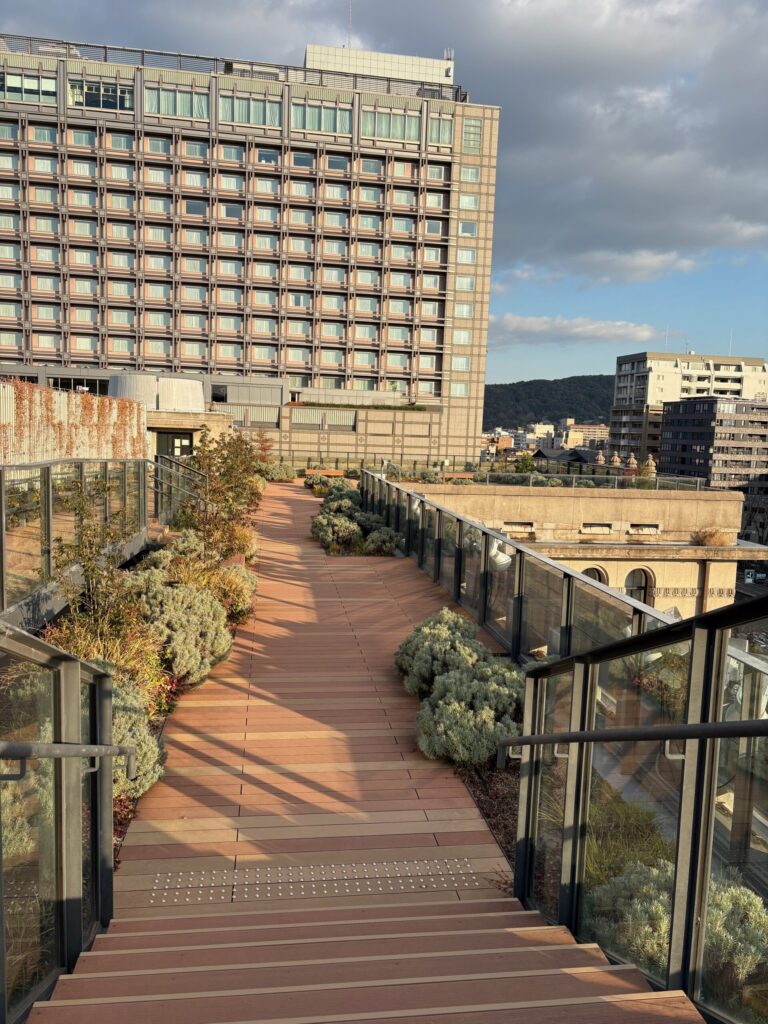 京都市役所　屋上ガーデン