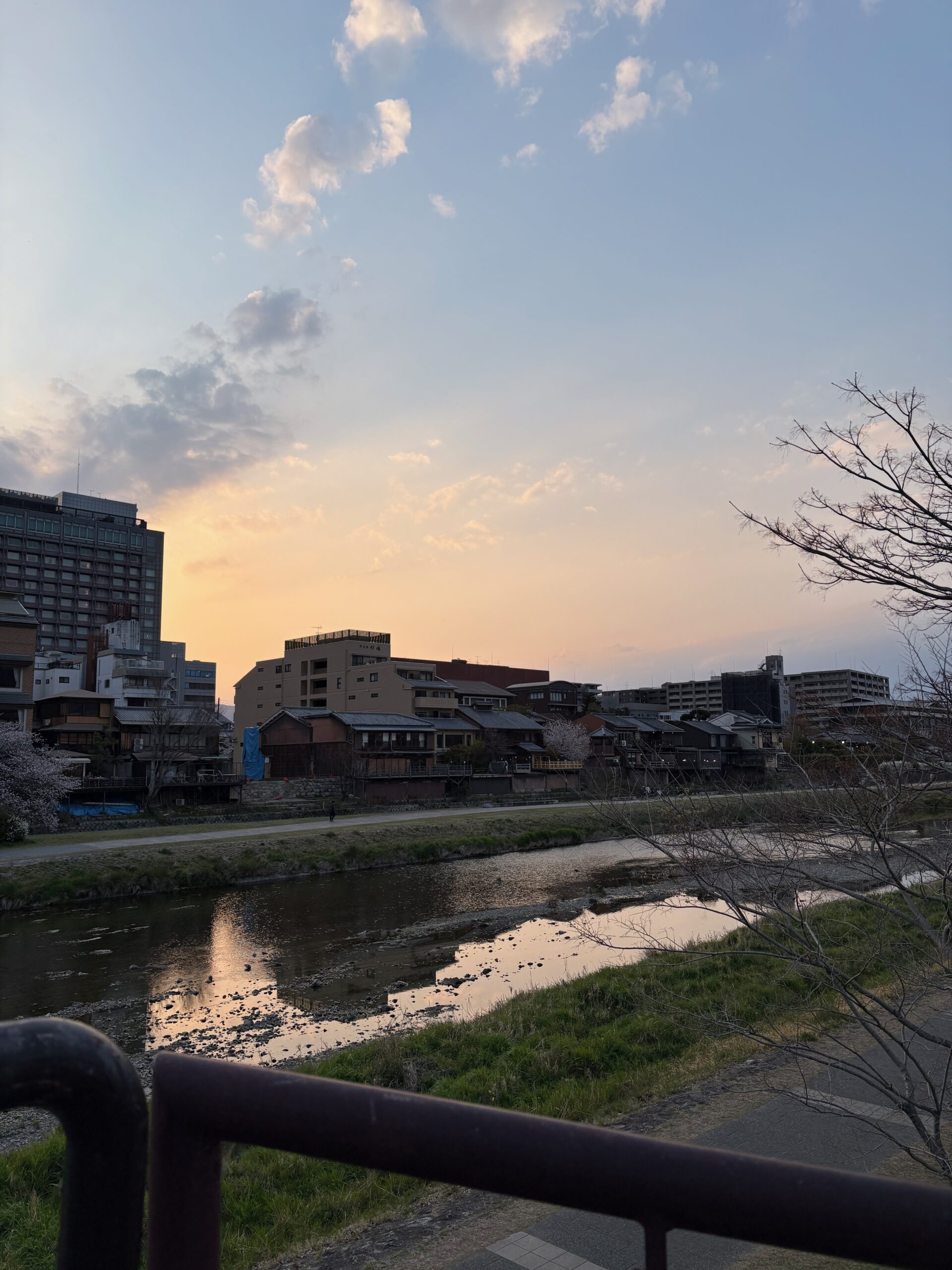 夕焼けの鴨川